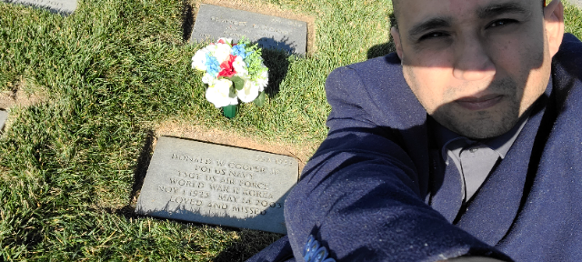 Flower delivery for Donald W Cooper