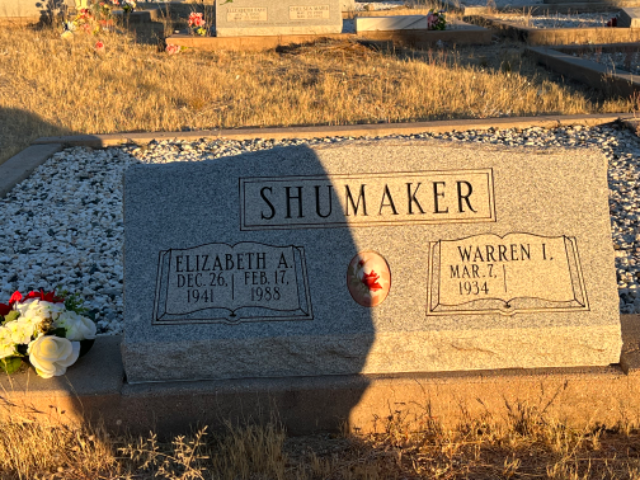 Flower delivery for Elizabeth Annalee Shumaker