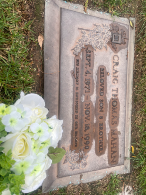 Flower delivery for Craig Thomas Mahan