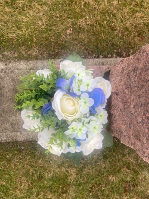 Flower delivery for Kathleen A. Baker