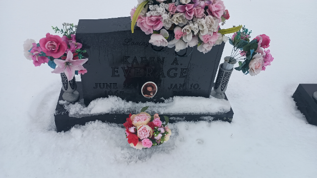 Flower delivery for Karen A Everage