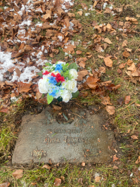 Flower delivery for Clara Thomas