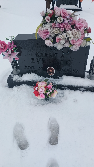 Flower delivery for Karen A Everage