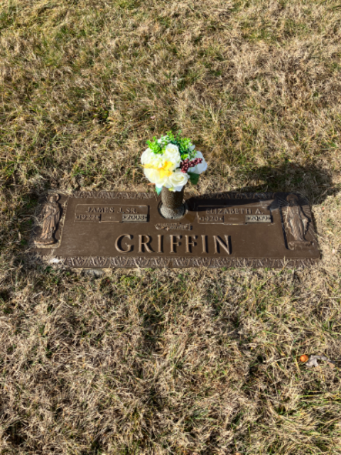 Flower delivery for Elizabeth Griffin Kelly