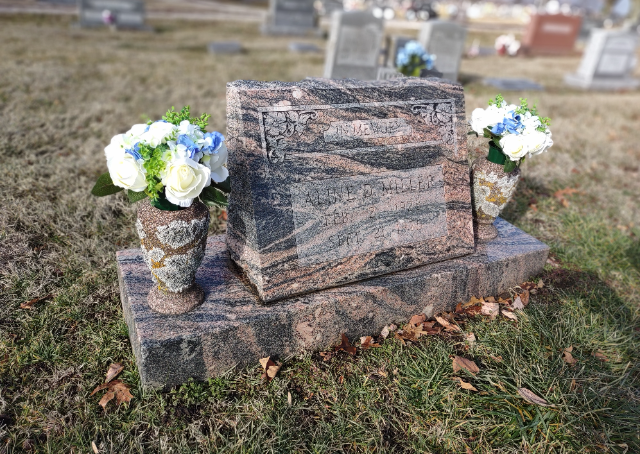 Flower delivery for Aline Miller