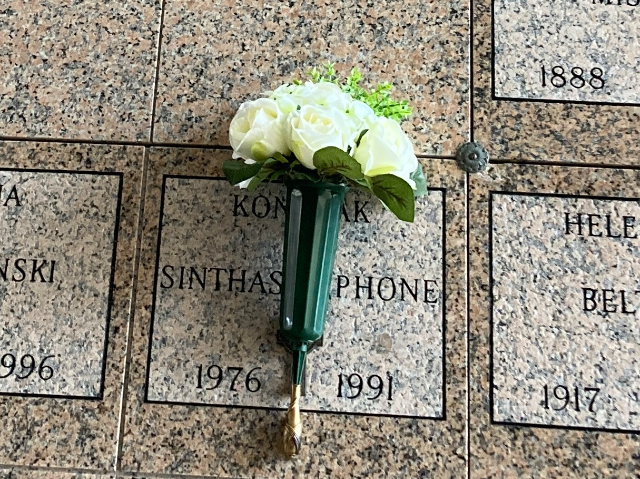 Flower delivery for Konerak Sinthasomphone