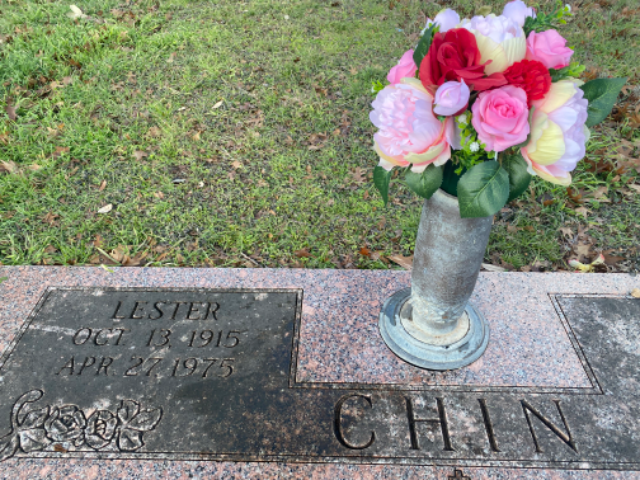 Flower delivery for Lester Chin