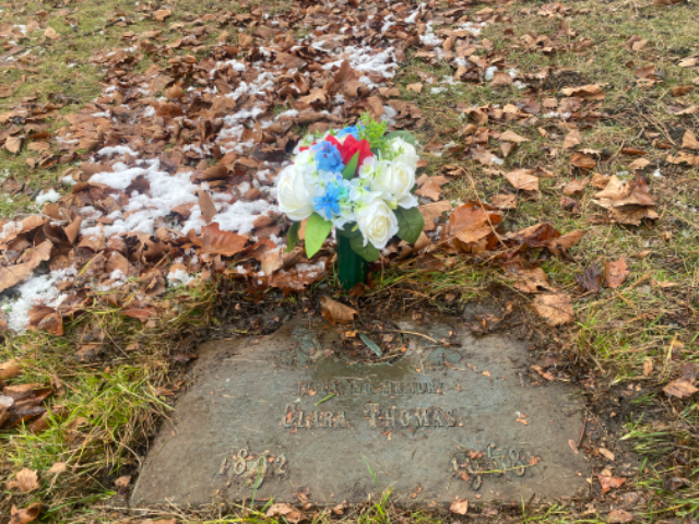 Flower delivery for Clara Thomas