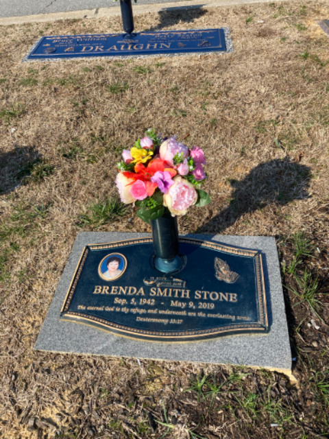 Flower delivery for Brenda Smith Stone