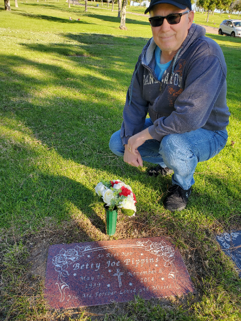 Flower delivery for Betty Joe Pippins