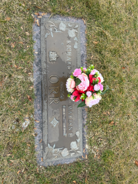 Flower delivery for Marian Lucille Orr