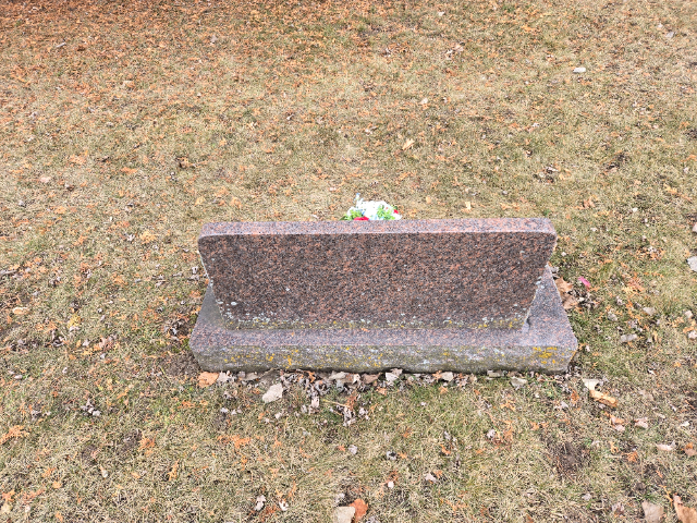 Flower delivery for Elizabeth Ward