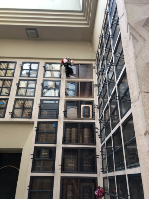 Flower delivery for Amanda L Leeds