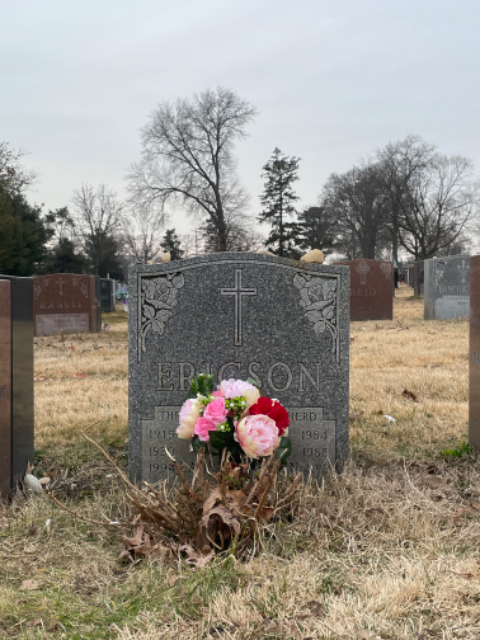 Flower delivery for Lauren j Gresham