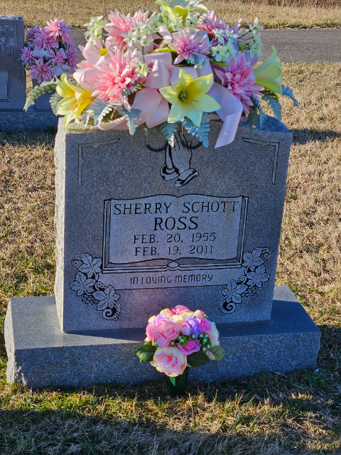 Flower delivery for Sherry Schott Ross