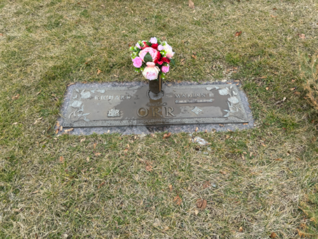 Flower delivery for Marian Lucille Orr