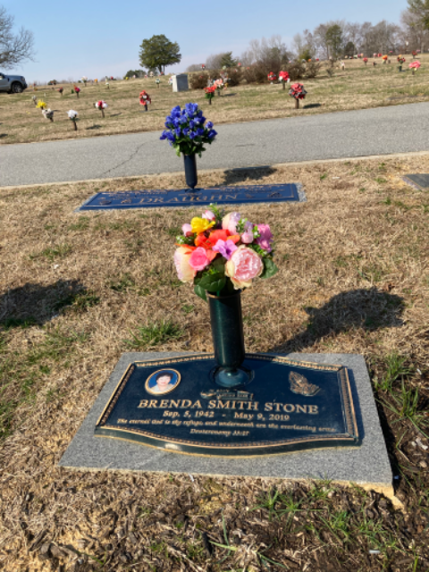 Flower delivery for Brenda Smith Stone