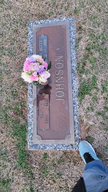Flower delivery for Mary Betty Gibbs Johnson