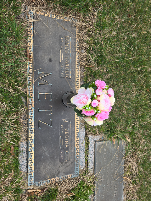 Flower delivery for James Harold Metz