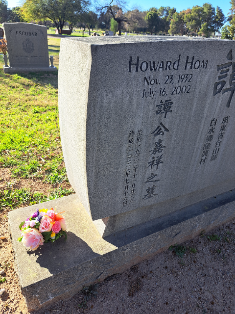 Flower delivery for Howard Hom