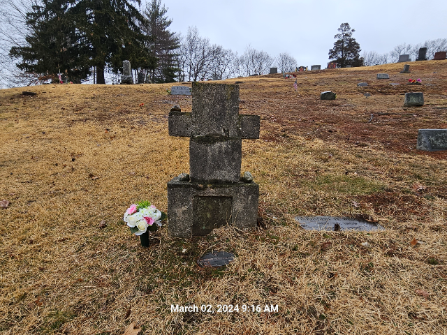 Flower delivery for Lois Beatrice Antoinette Titus