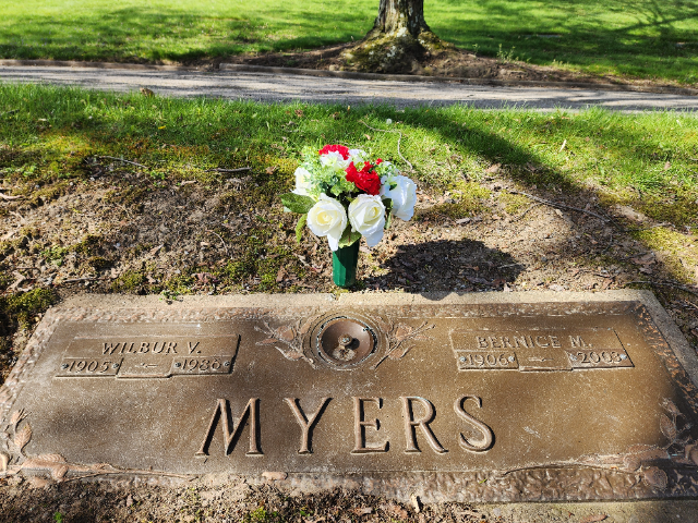 Flower delivery for Bernice M. Myers