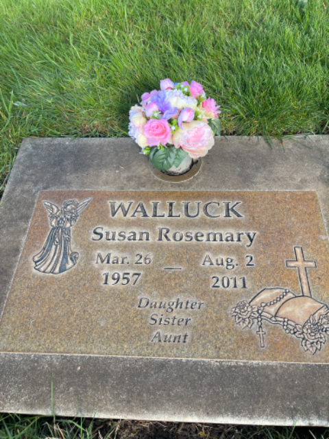 Flower delivery for Susan Rosemary Walluck