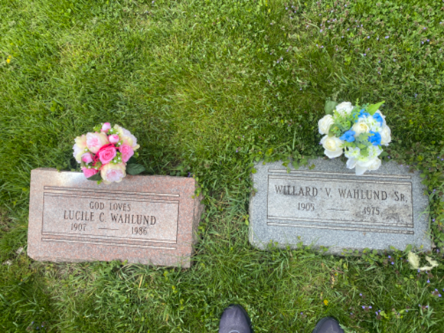 Flower delivery for Willard V. Vernon Wahlund