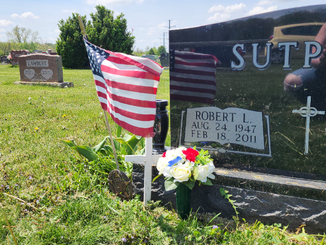 Flower delivery for ROBERT L SUTPHIN