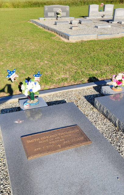 Flower delivery for Darlene Thompson