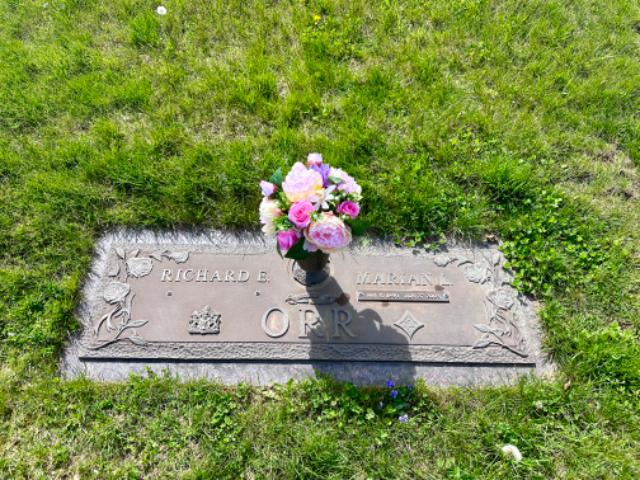 Flower delivery for Marian Lucille Orr