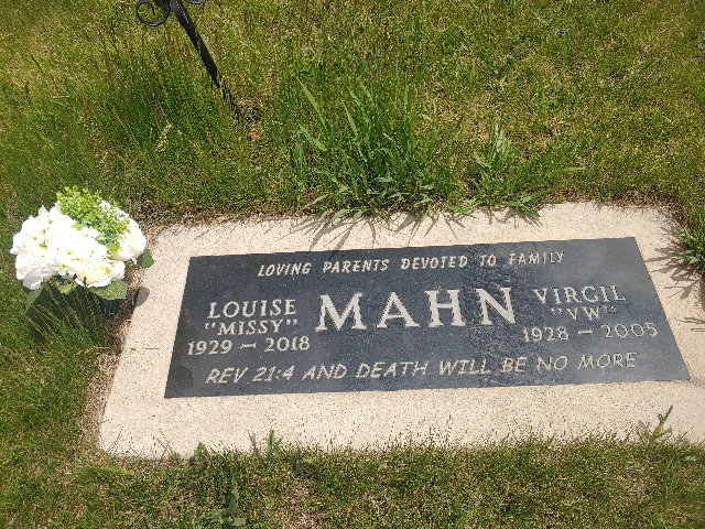 Flower delivery for Louise Lavonne Mahn