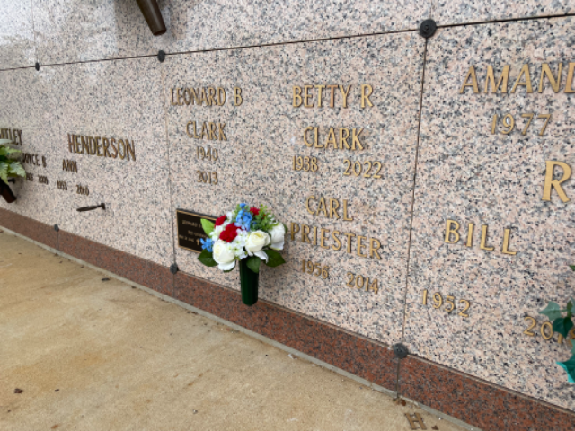 Flower delivery for Betty Faye Clark