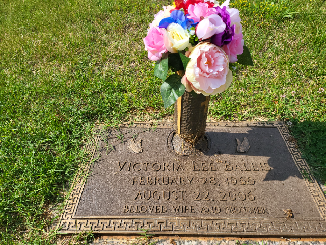 Flower delivery for Victoria Ballis