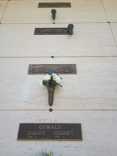 Flower delivery for Henry Ellis Bookout