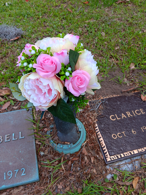 Flower delivery for Clarice Ellen Gibson Campbell