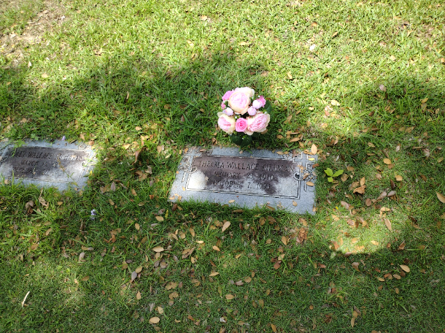 Flower delivery for Thelma Wallace Tillman