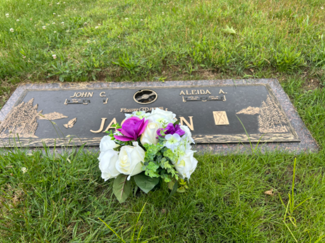 Flower delivery for Aleida Ann Jackson