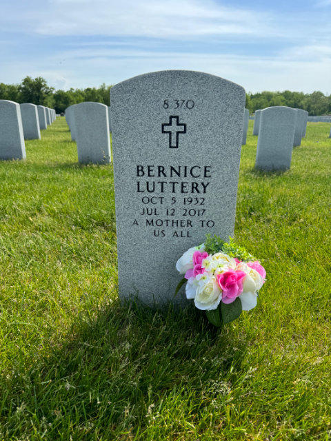 Flower delivery for Bernice Luttery