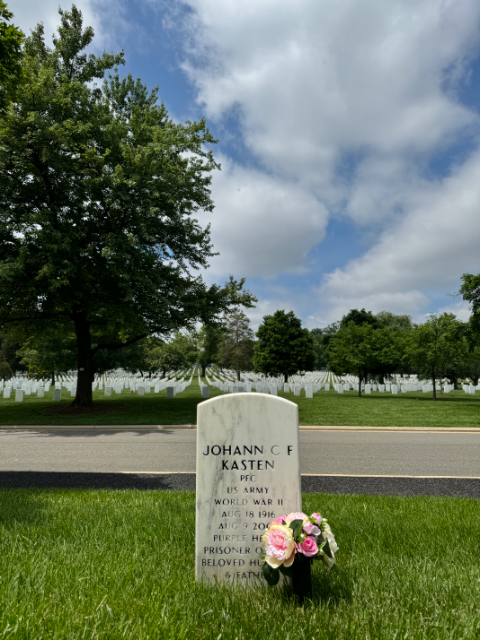 Flower delivery for Johann Carl Friedrich Kasten