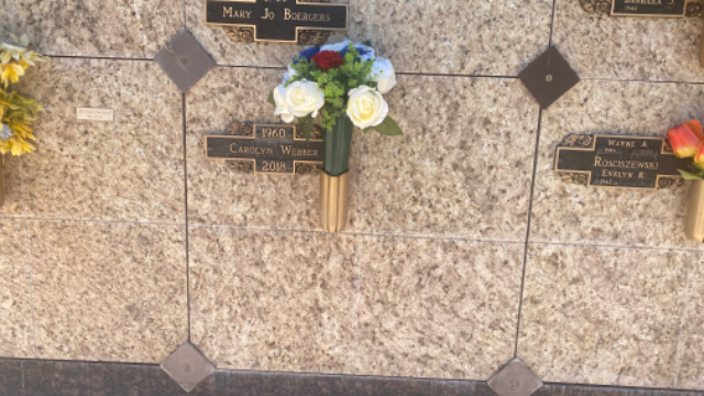 Flower delivery for Carolyn Webber