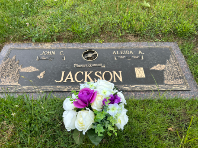 Flower delivery for Aleida Ann Jackson