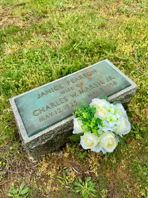 Flower delivery for Janice Marsh