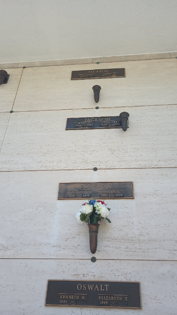 Flower delivery for Henry Ellis Bookout