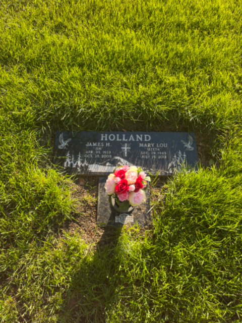 Flower delivery for Mary Lou Holland
