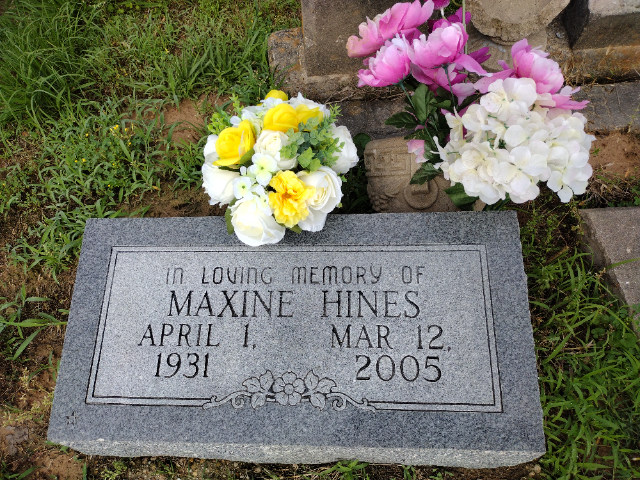 Flower delivery for Maxine Hines