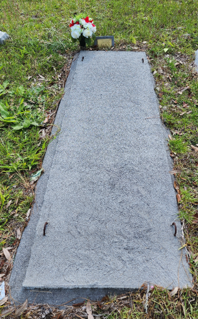 Flower delivery for Queen Brinson