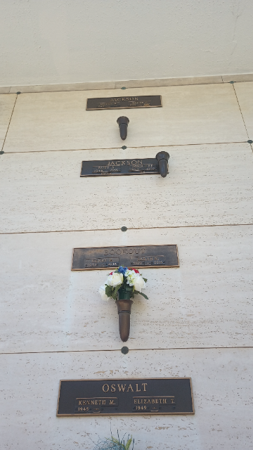 Flower delivery for Henry Ellis Bookout