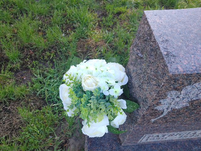 Flower delivery for Patricia Jean Patti Birchard