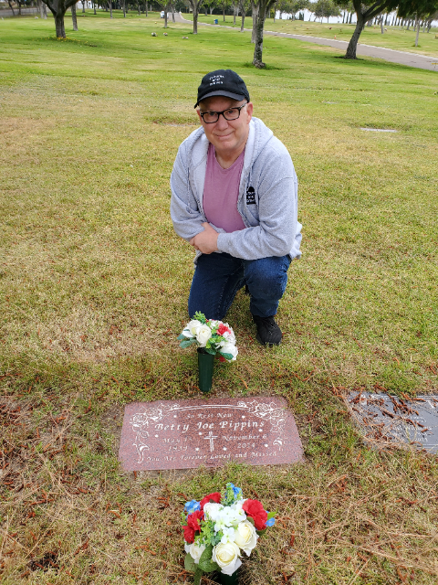 Flower delivery for Betty Joe Pippins